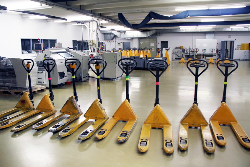 pallet trucks